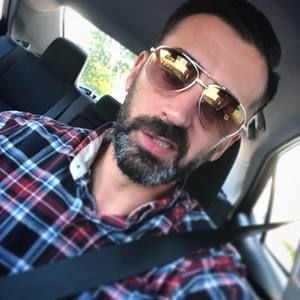 Meet your Posher, Christopher